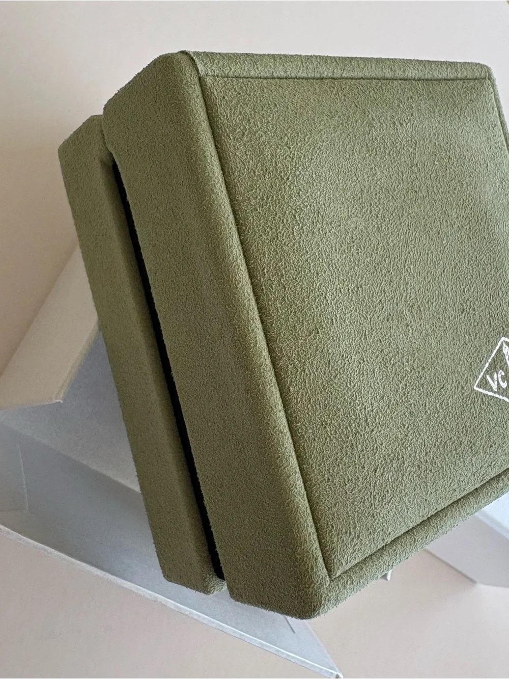 Van Cleef & Arpels Earrings Jewelry Box